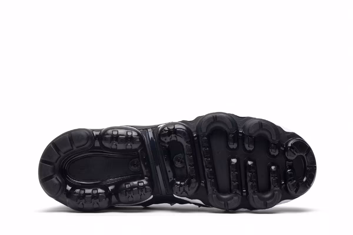 Nike Air VaporMax Plus Overbranding, view 5