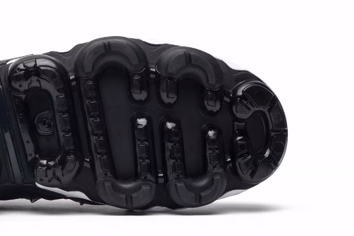 Nike Air VaporMax Plus Overbranding, view 6