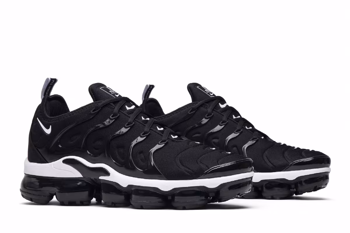 Nike Air VaporMax Plus Overbranding, view 9