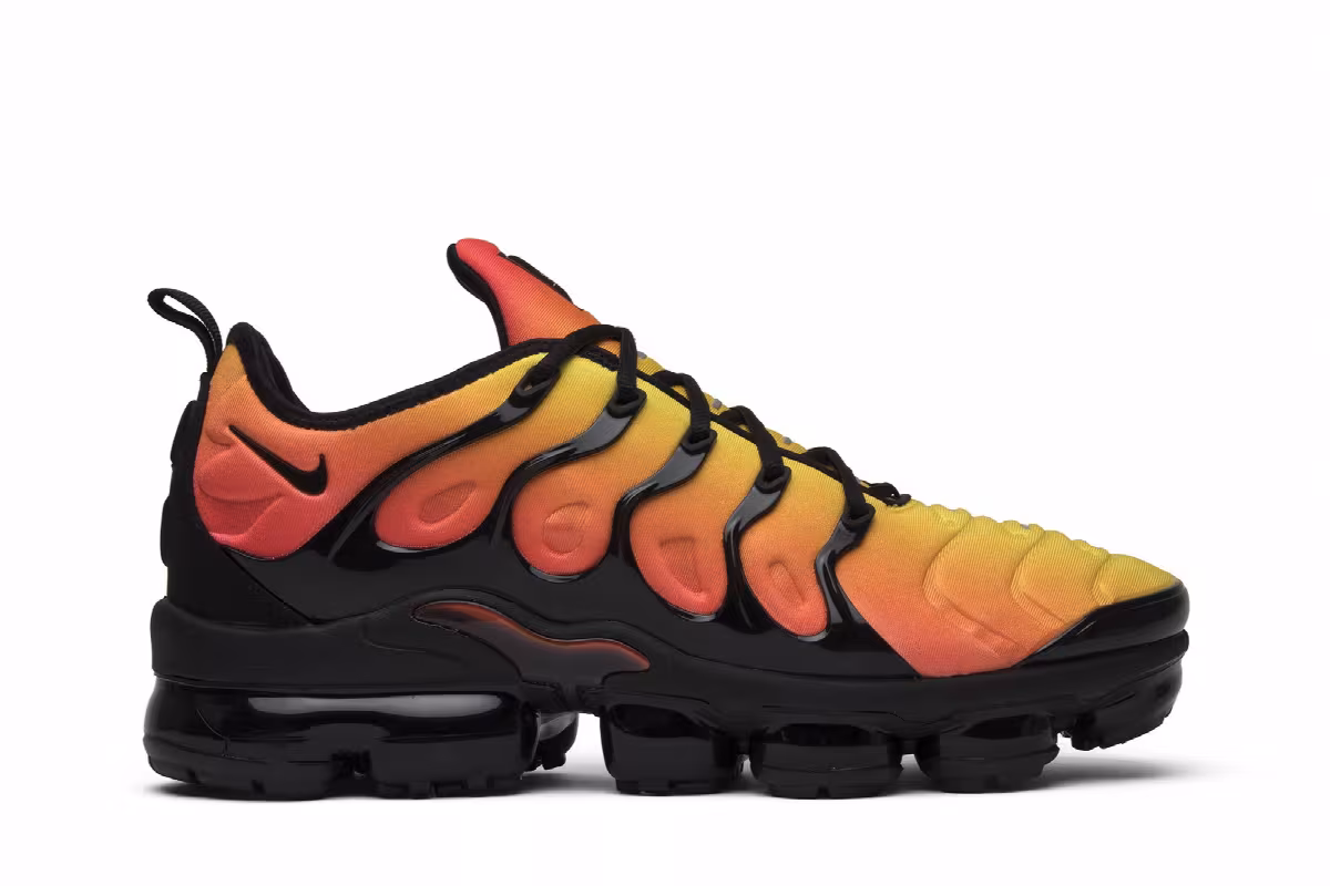 Nike Air VaporMax Plus Sunset, view 2