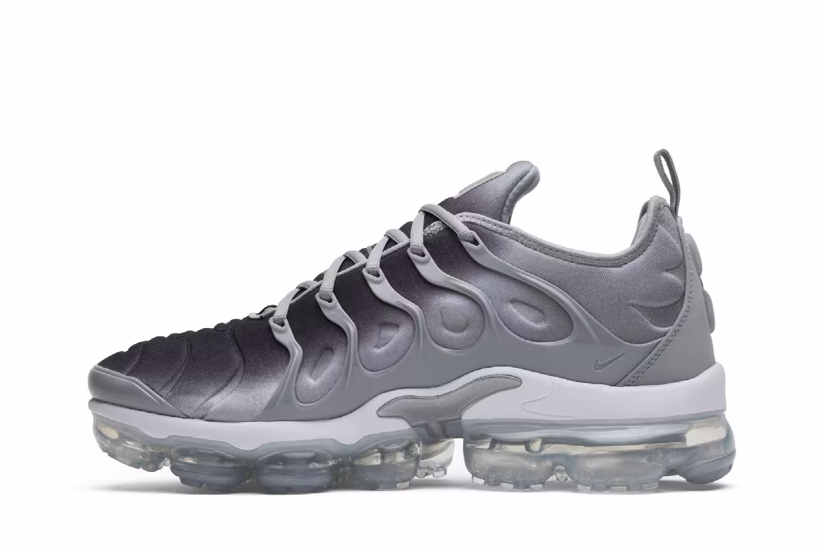 Nike Air VaporMax Plus Silver Gradient, view 4