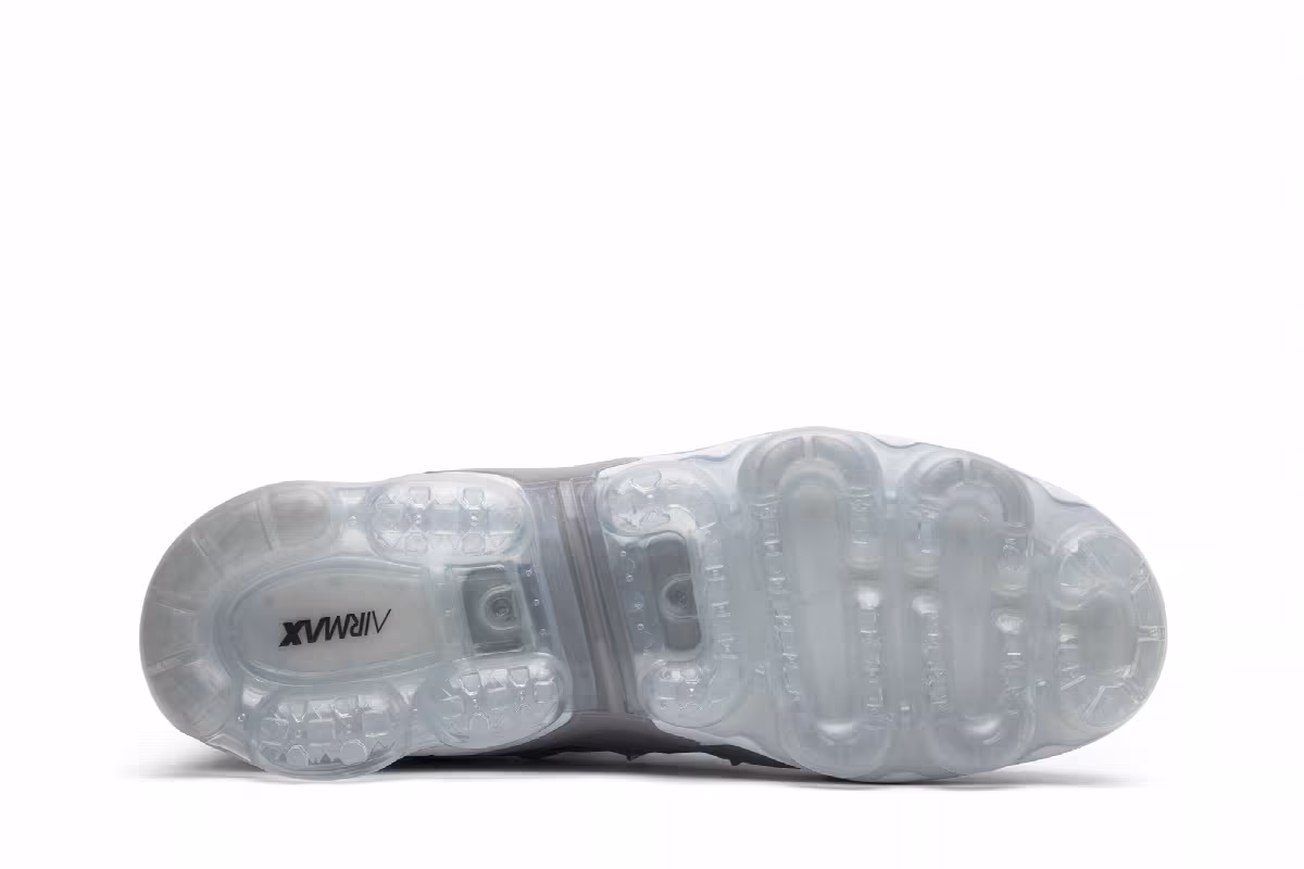Nike Air VaporMax Plus Silver Gradient, view 5