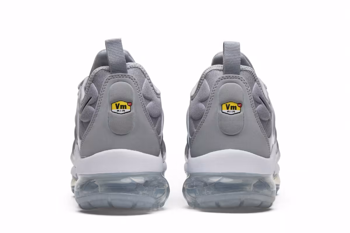 Nike Air VaporMax Plus Silver Gradient, view 7