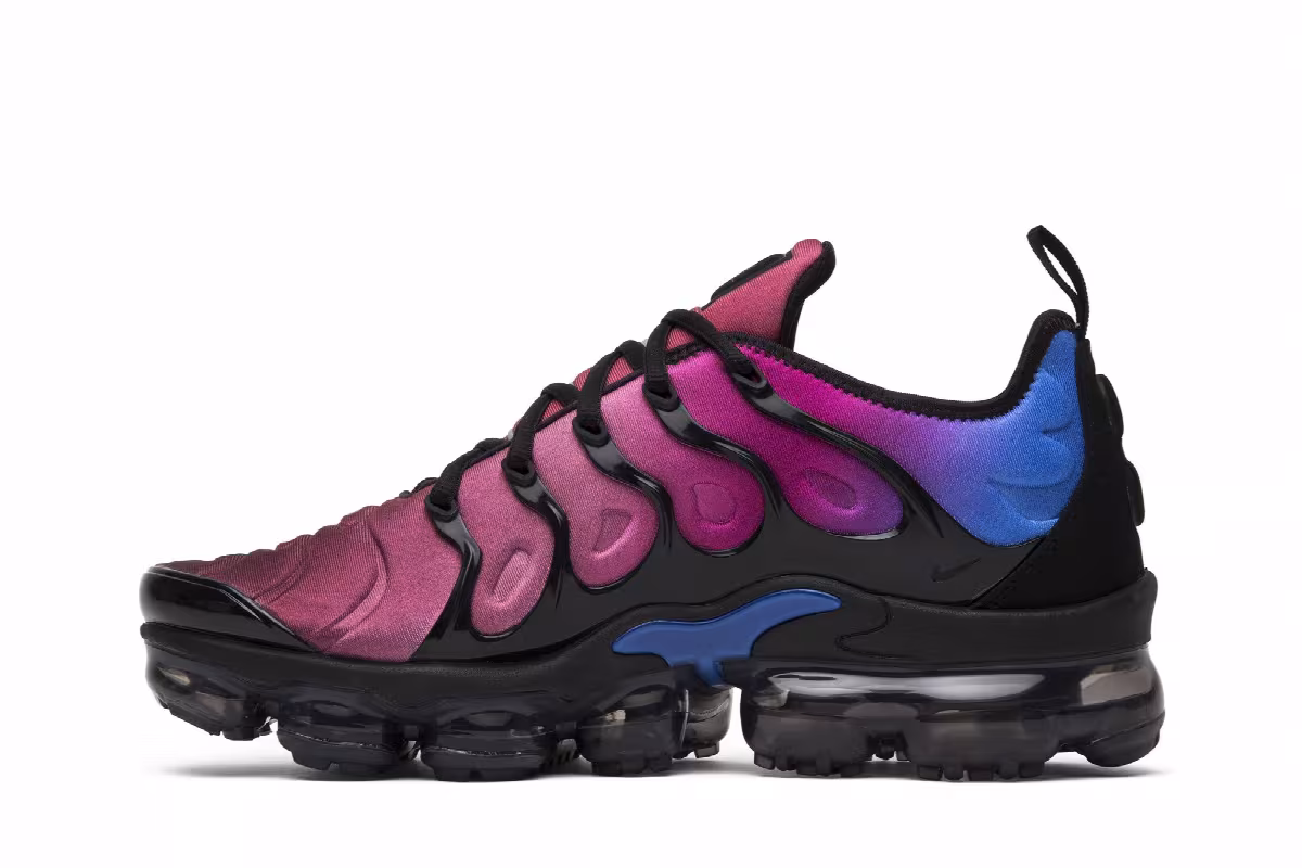 Nike Women's Air VaporMax Plus Red Violet Blue, view 4