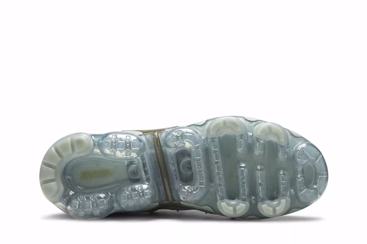 Nike Women's Air VaporMax Plus Light Grey, view 5