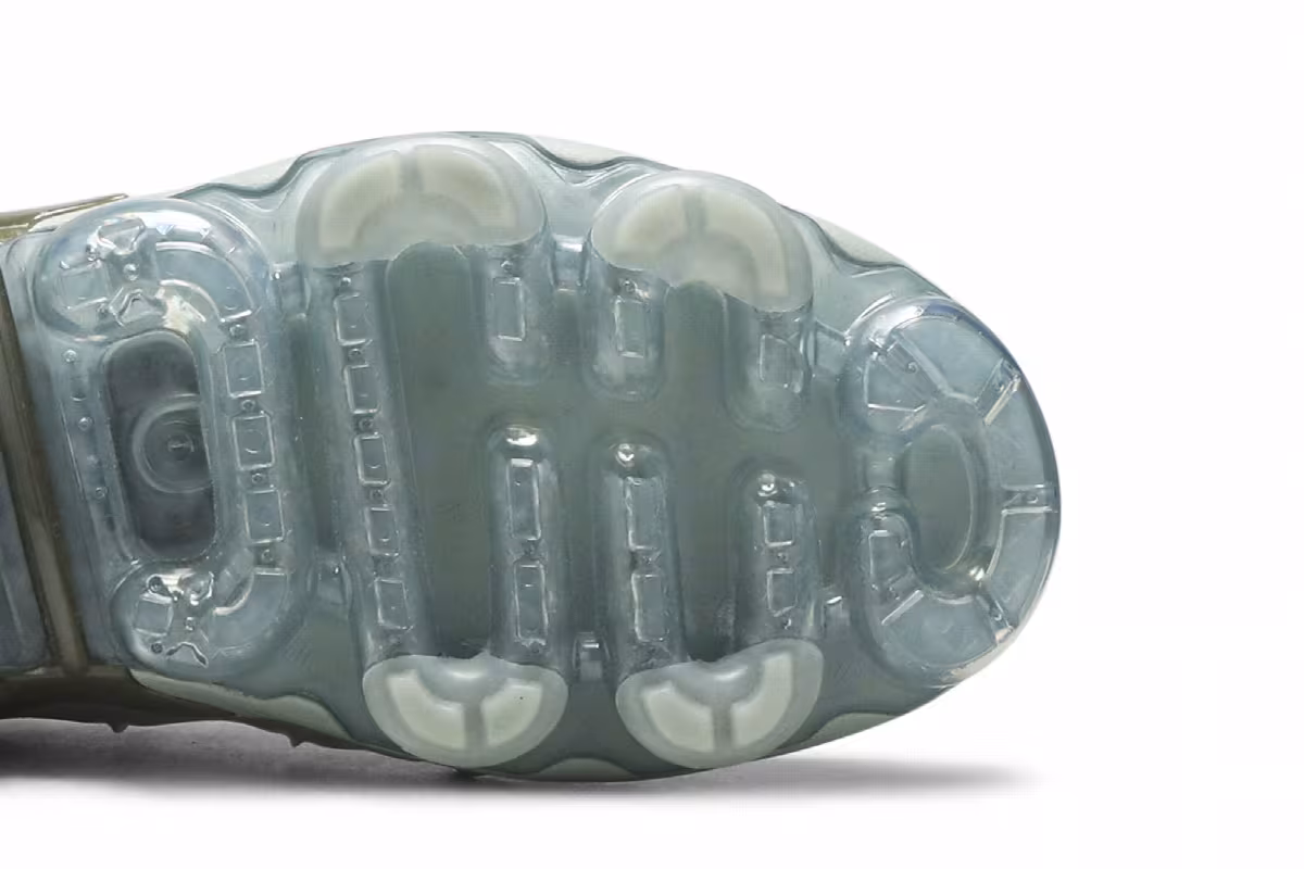 Nike Women's Air VaporMax Plus Light Grey, view 6