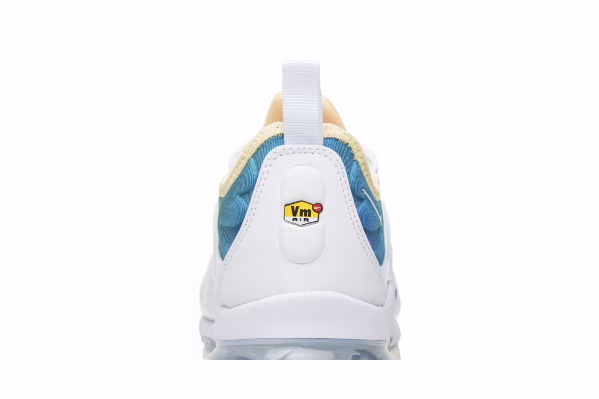 Nike Women's Air VaporMax Plus Rainbow, view 8