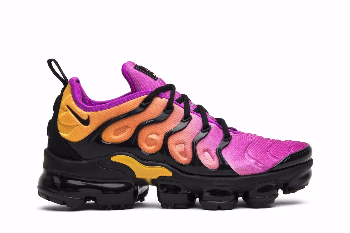 Nike Women's Air VaporMax Plus Sherbet, view 2