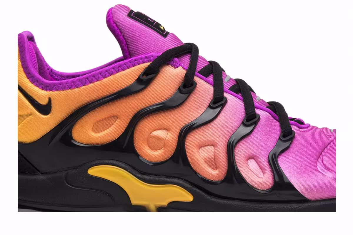 Nike Women's Air VaporMax Plus Sherbet, view 3