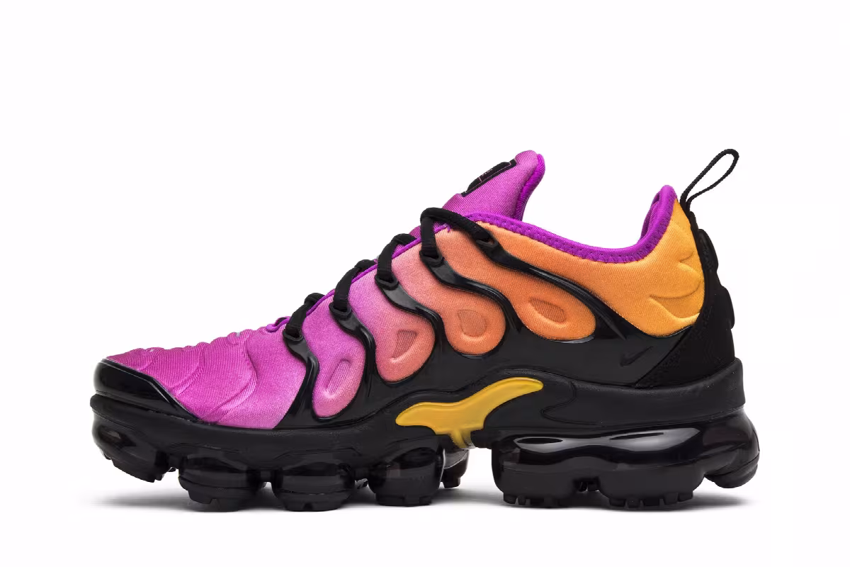 Nike Women's Air VaporMax Plus Sherbet, view 4