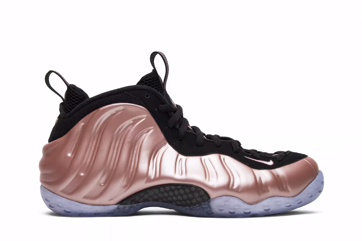 Nike Air Foamposite One Elemental Rose, view 2