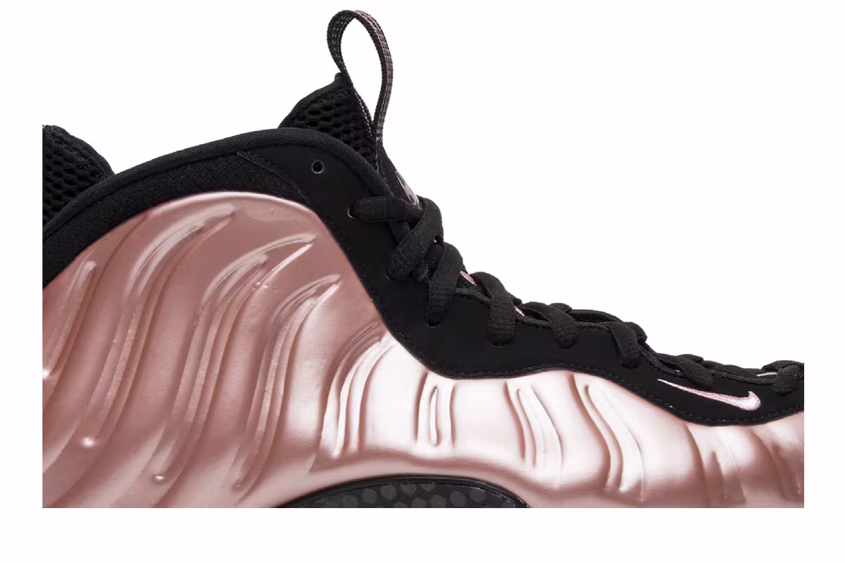 Nike Air Foamposite One Elemental Rose, view 3