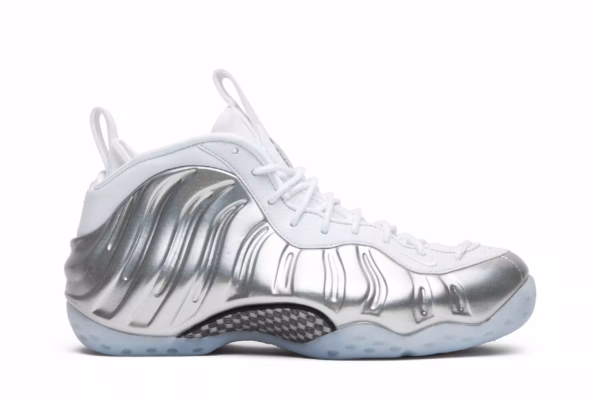 Nike Women's Air Foamposite One Chrome, view 2