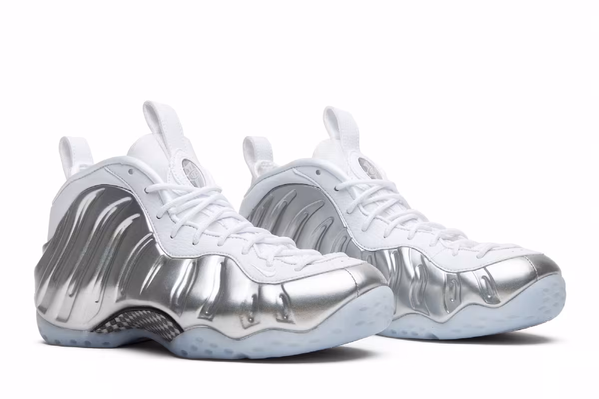 Nike Women's Air Foamposite One Chrome, view 9