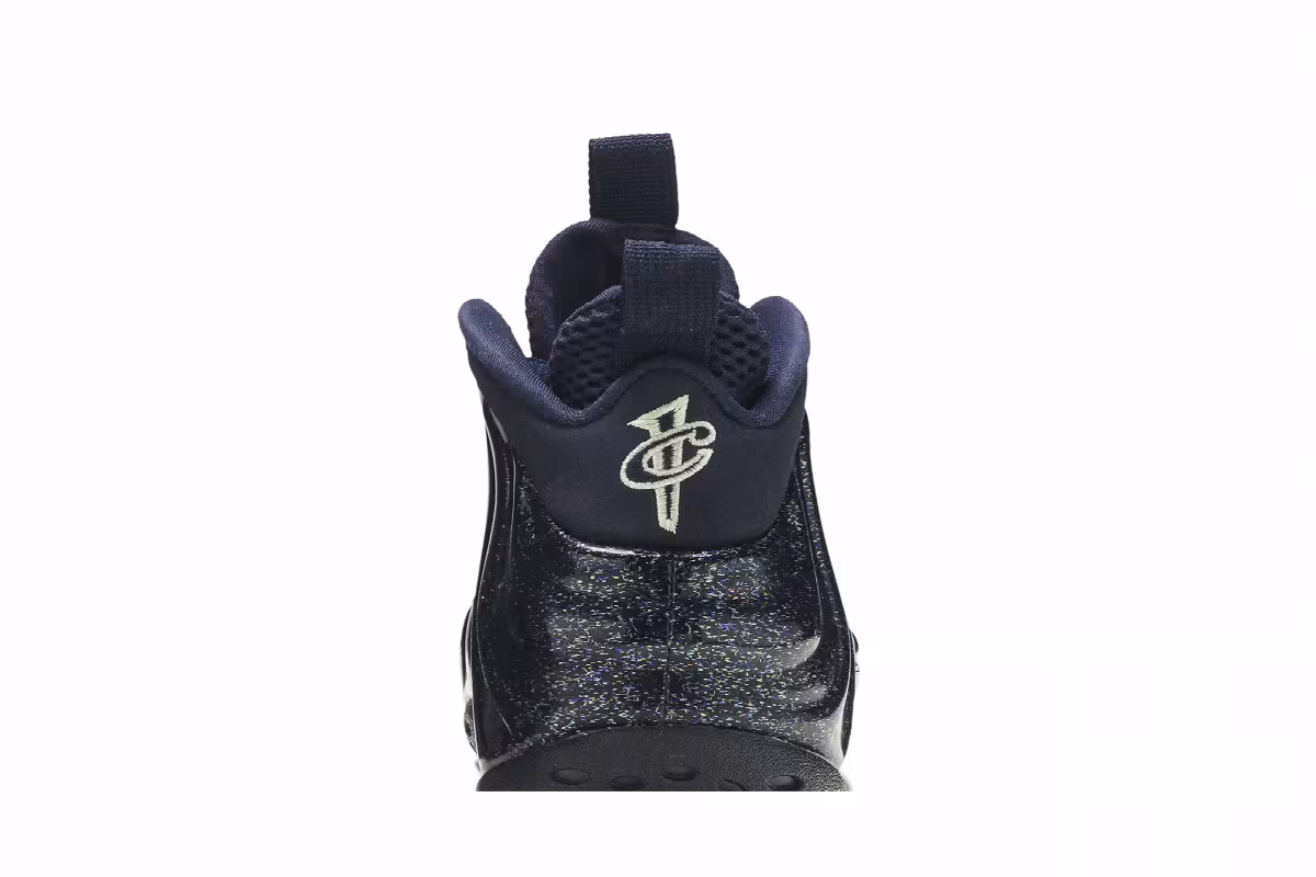 Nike Women's Air Foamposite One Glitter, view 8