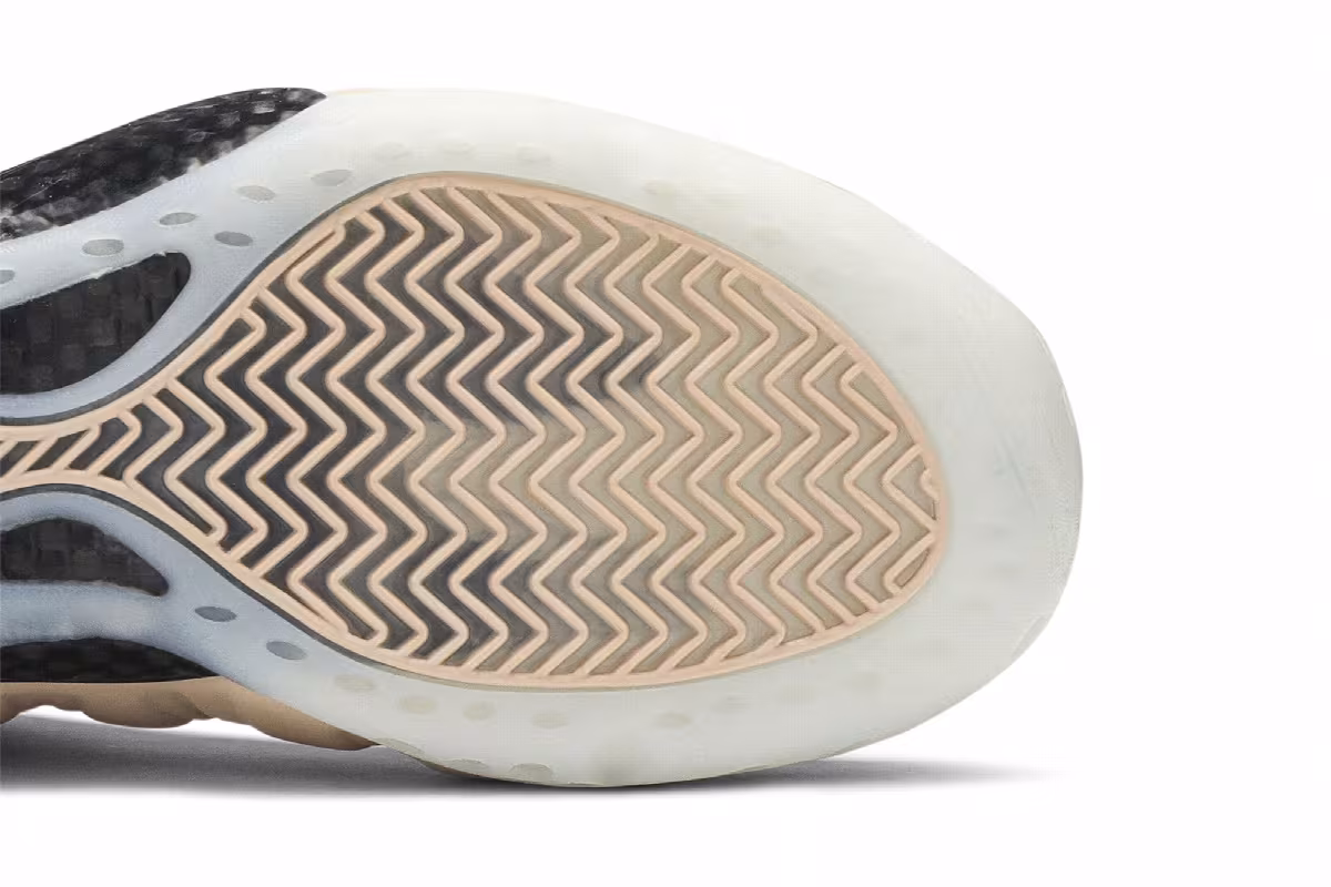 Nike Women's Air Foamposite One Particle Beige, view 6