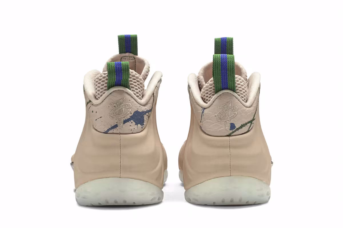 Nike Women's Air Foamposite One Particle Beige, view 7