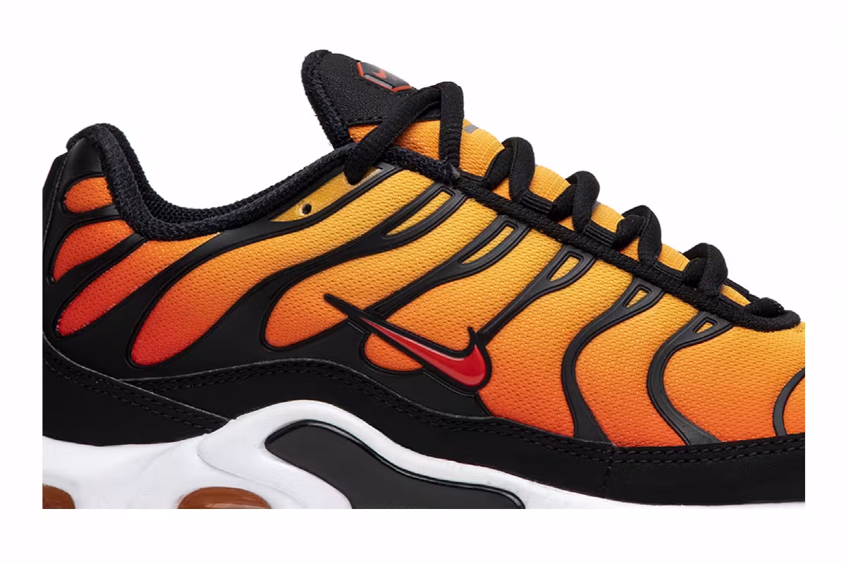 Nike Air Max Plus Sunset, view 3