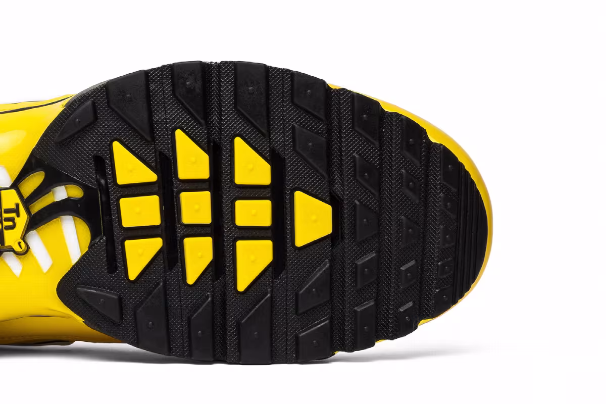 Nike Air Max Plus Frequency Pack, view 6