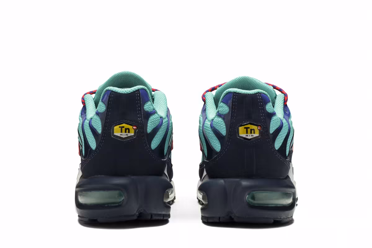Nike Air Max Plus Discover Your Air, view 7