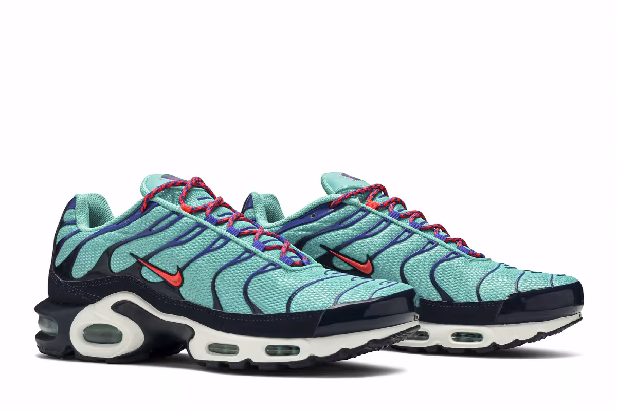 Nike Air Max Plus Discover Your Air, view 9