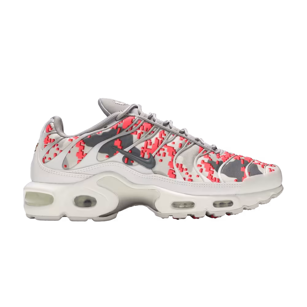 Nike Women's Air Max Plus C Gunsmoke