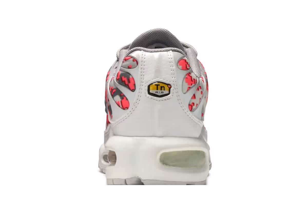 Nike Women's Air Max Plus C Gunsmoke, view 8