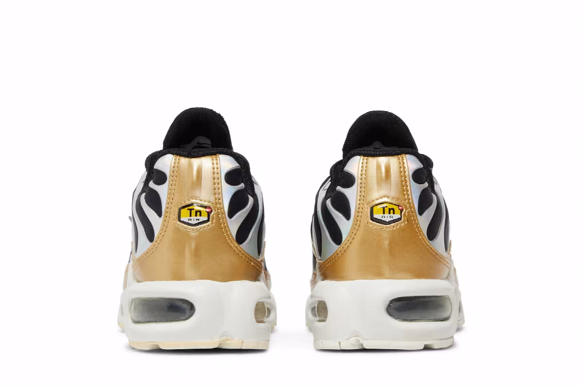 Nike Women's Air Max Plus Black Gold, view 7