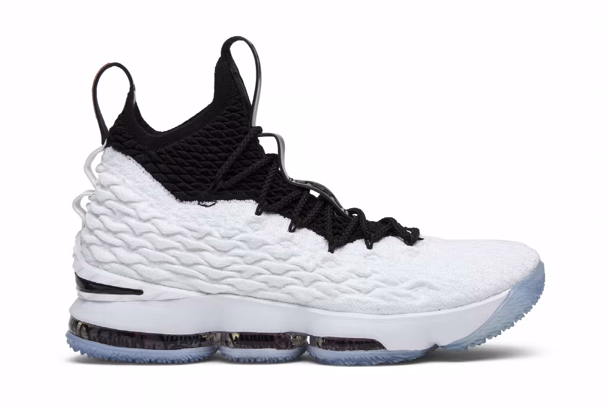 Nike LeBron 15 Graffiti, view 2