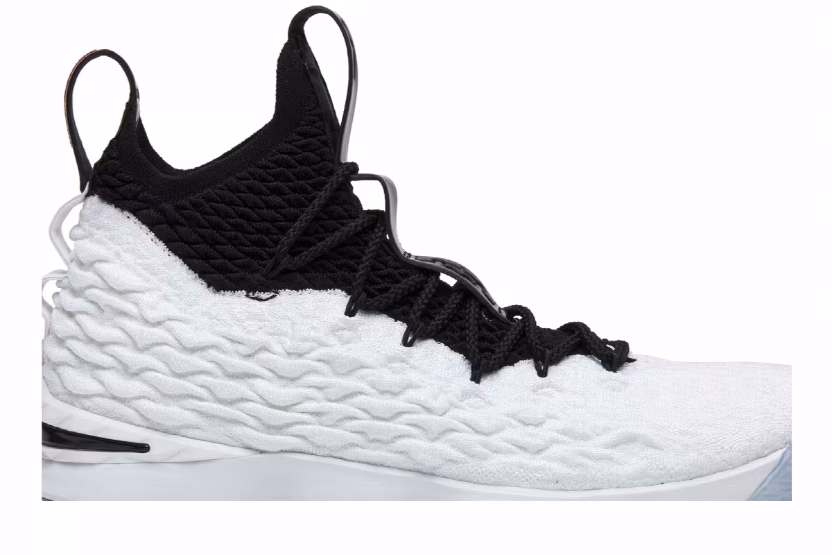 Nike LeBron 15 Graffiti, view 3