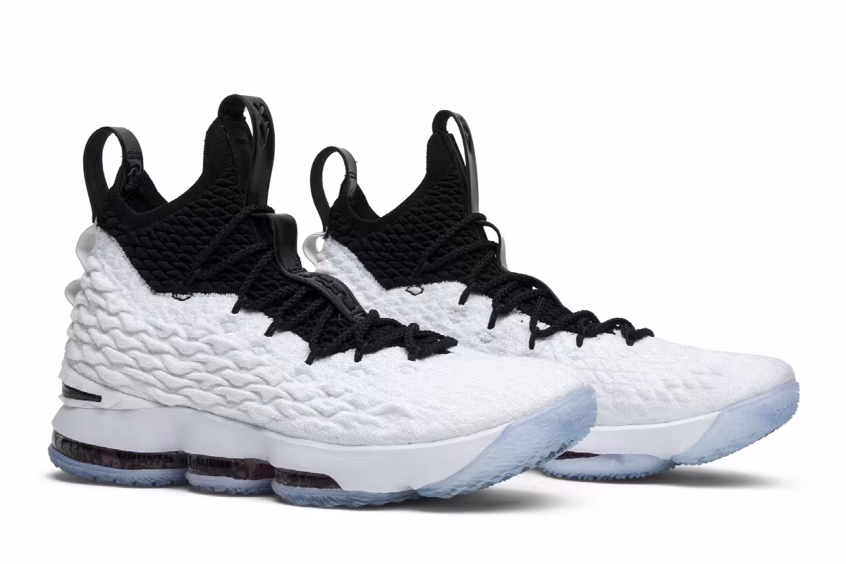 Nike LeBron 15 Graffiti, view 9