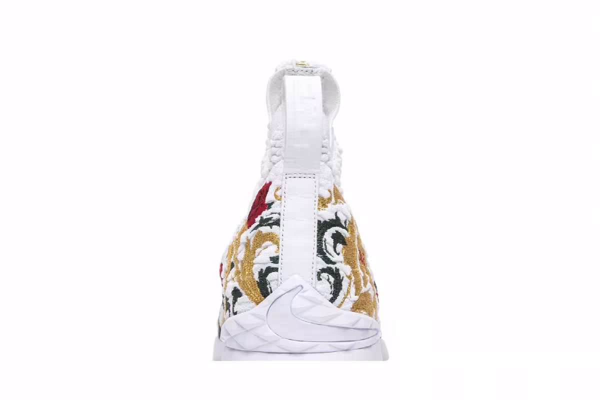 Kith x Nike LeBron Performance 15 King's Cloak, view 8