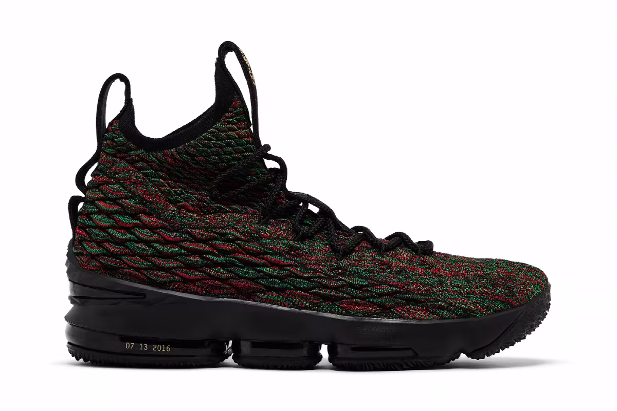 Nike LeBron 15 BHM, view 2