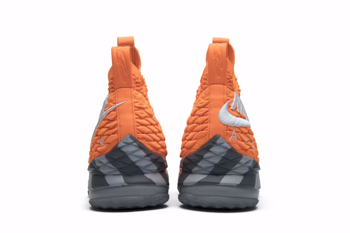 Nike LeBron 15 Orange Box, view 7