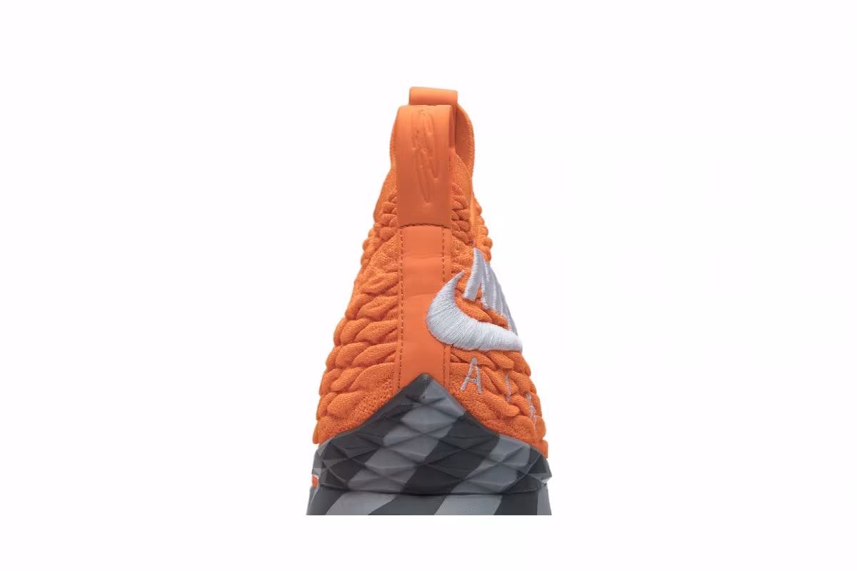 Nike LeBron 15 Orange Box, view 8