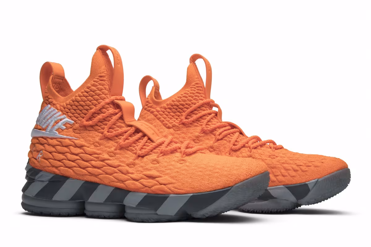 Nike LeBron 15 Orange Box, view 9