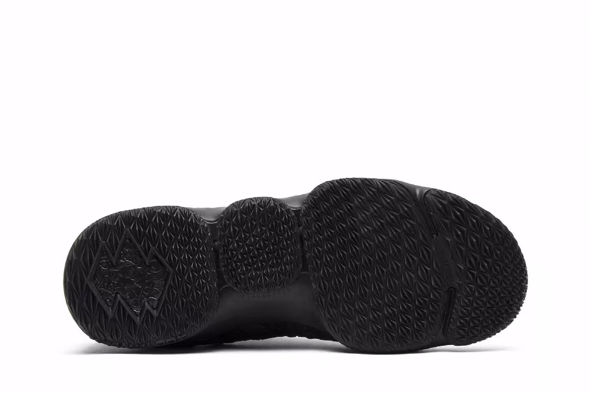 Kith x Nike LeBron Performance 15 Suit of Armor, view 5