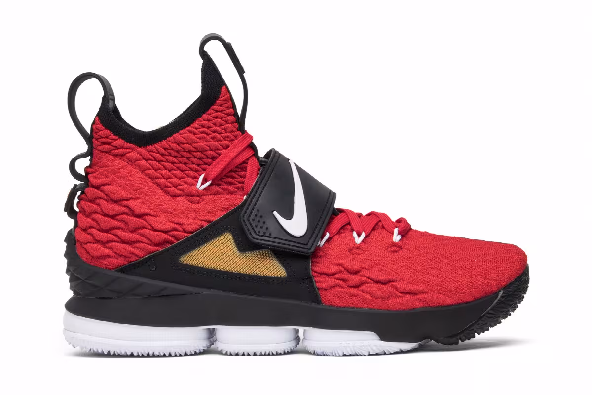 Nike LeBron 15 Red Diamond Turf, view 2
