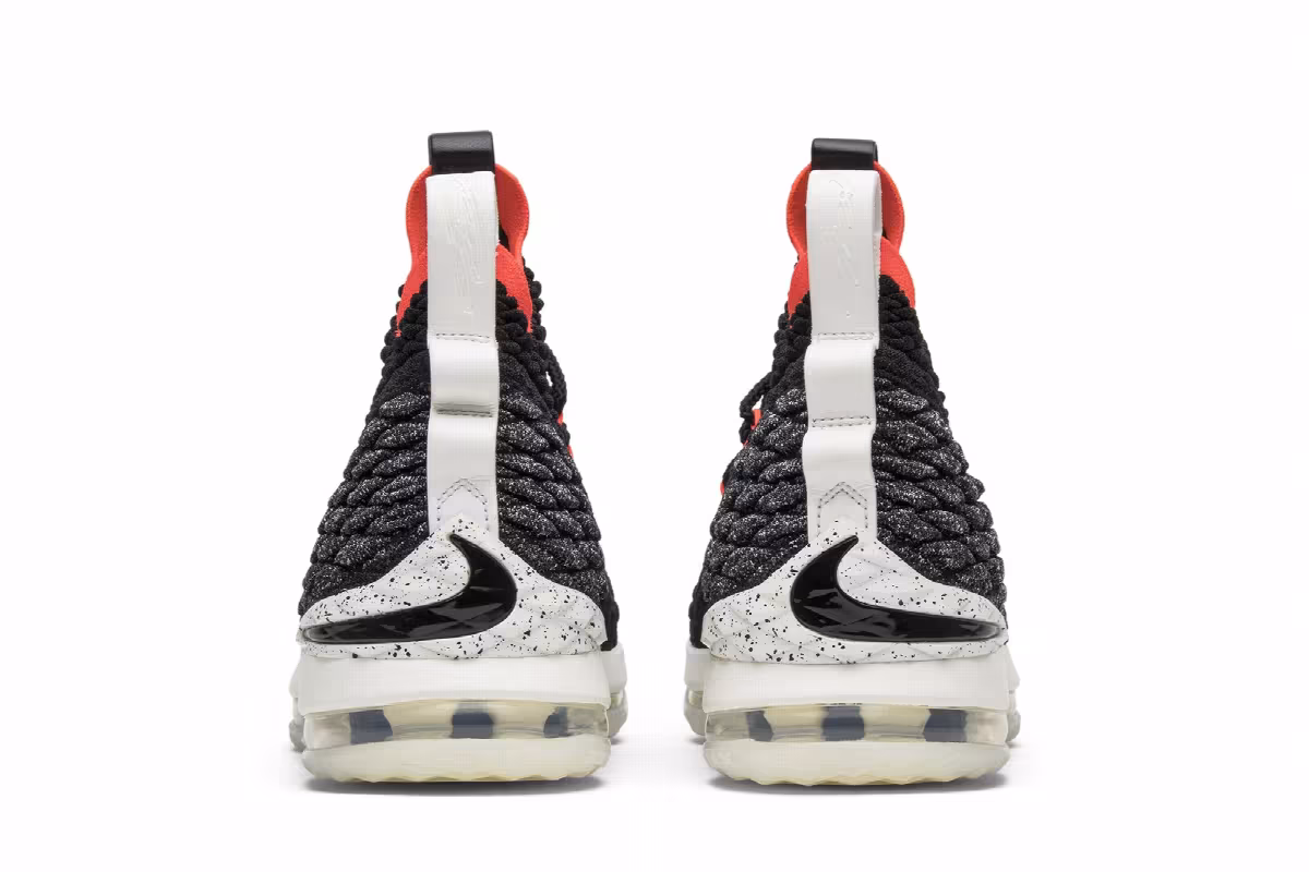 Nike LeBron 15 Bright Crimson, view 7