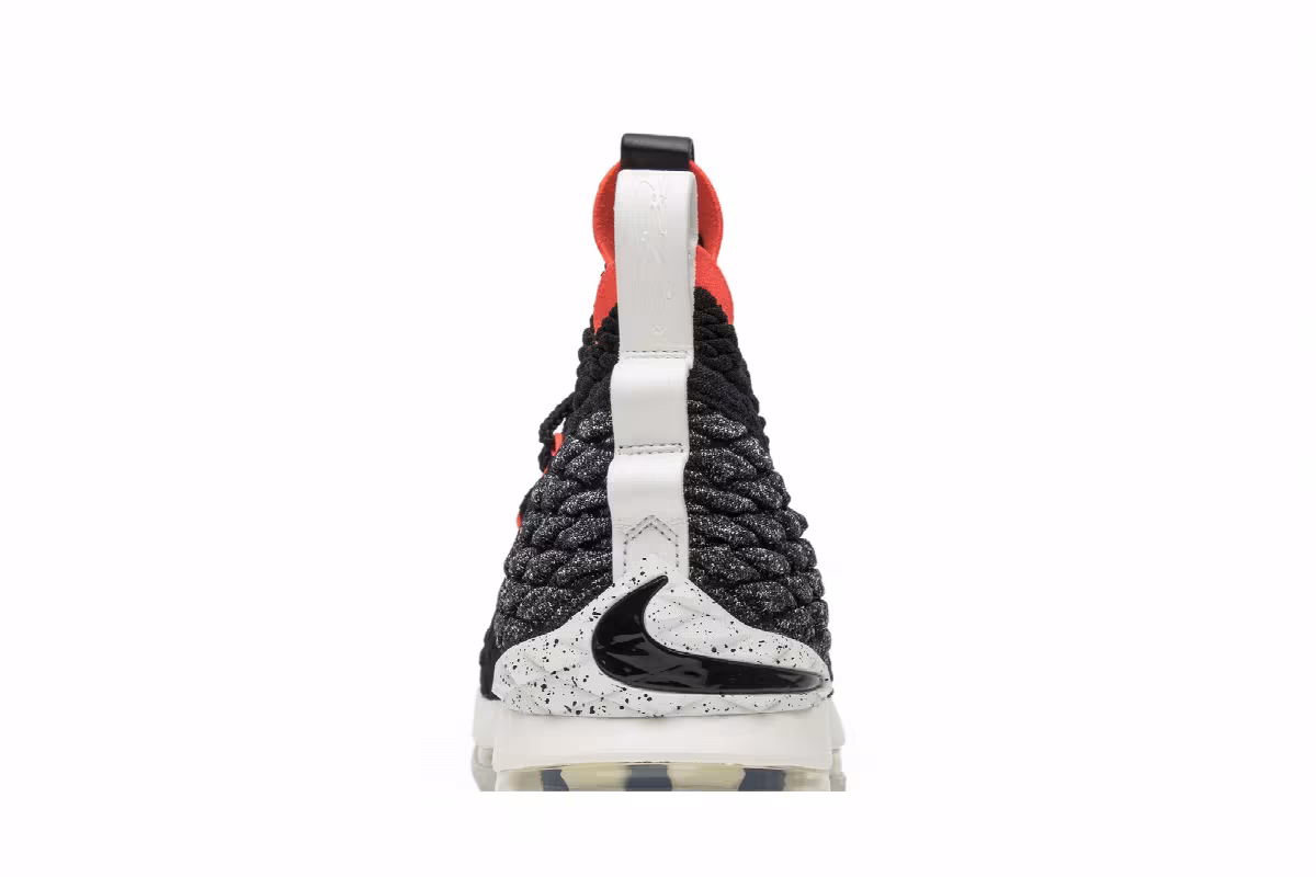 Nike LeBron 15 Bright Crimson, view 8