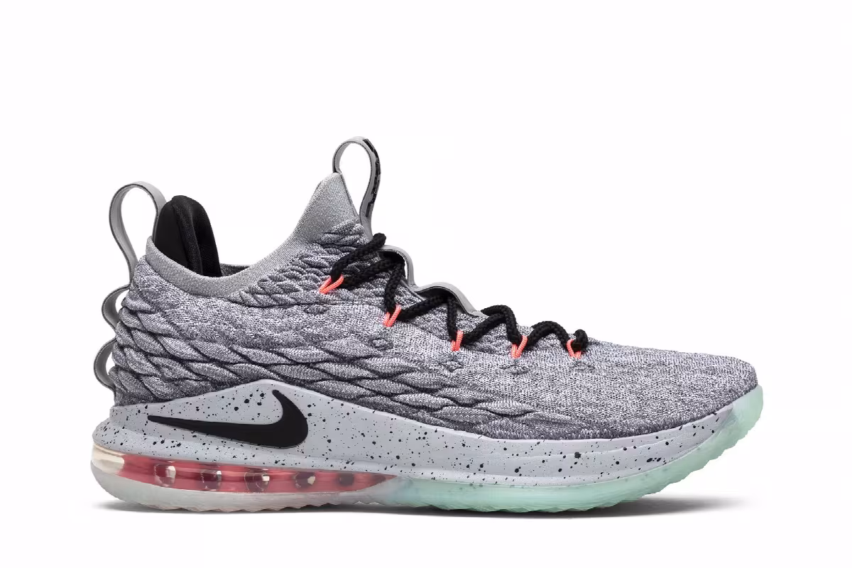Nike Lebron 15 Low Melon, view 2