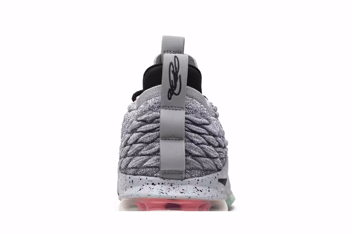 Nike Lebron 15 Low Melon, view 8