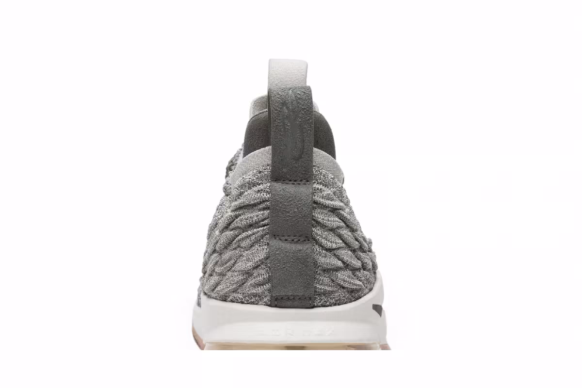 Nike LeBron 15 Low Light Bone, view 8