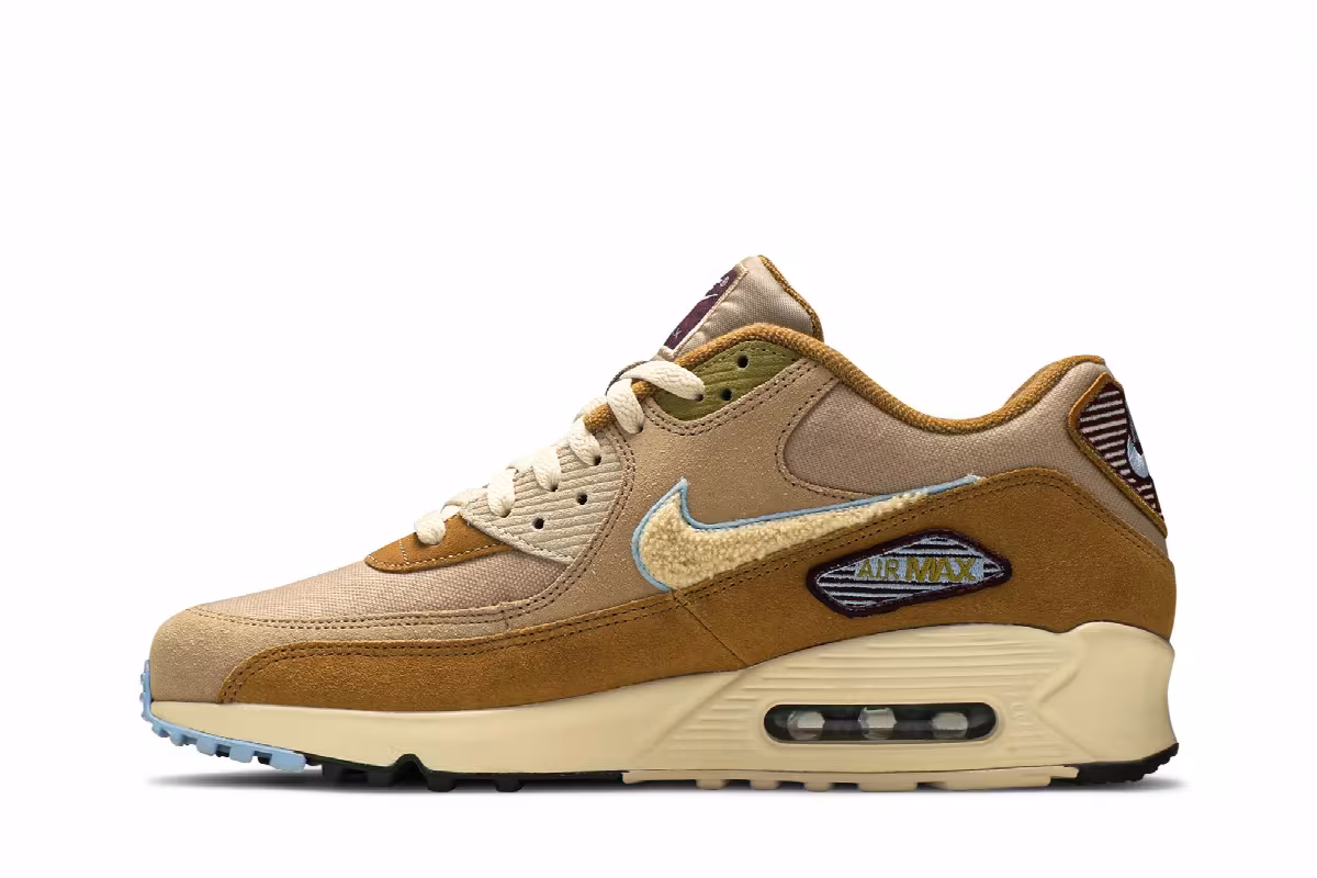 Nike Air Max 90 Varsity Pack, view 4
