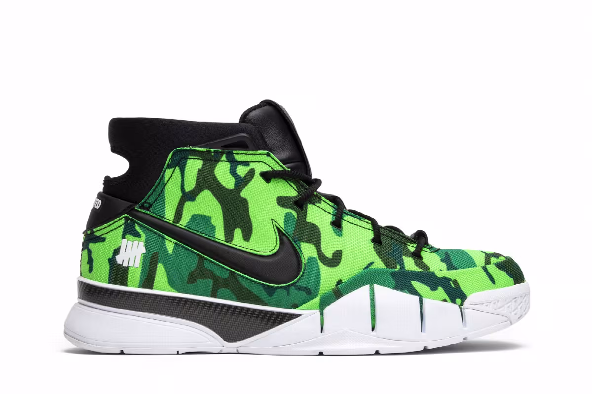 Undefeated x Nike Zoom Kobe 1 Protro Green Camo, view 2