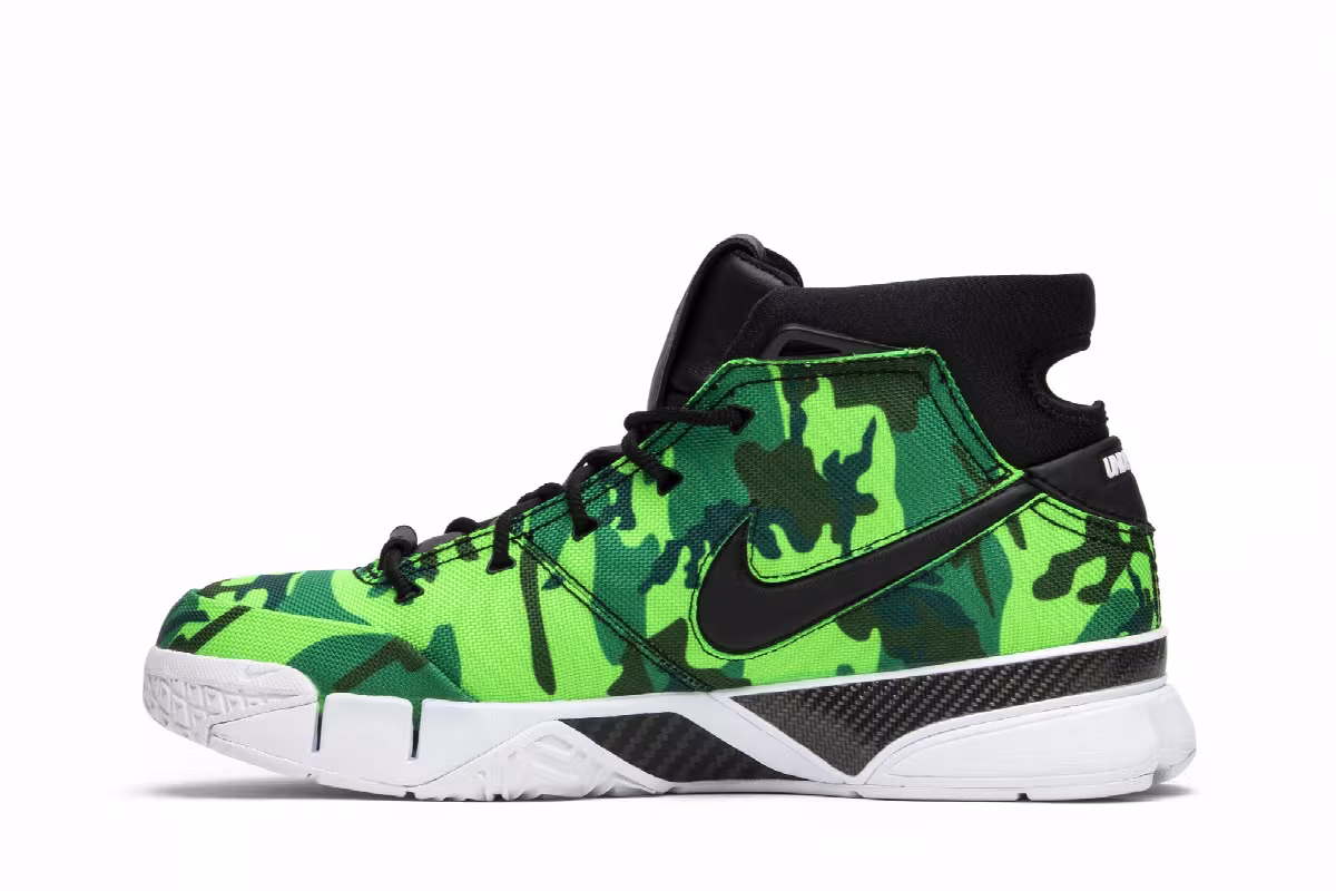 Undefeated x Nike Zoom Kobe 1 Protro Green Camo, view 4