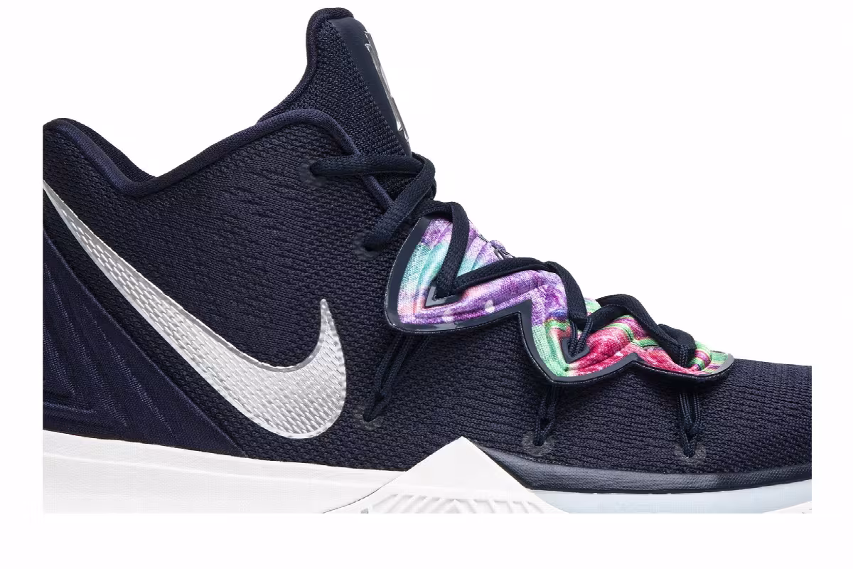 Nike Kyrie 5 Galaxy, view 3