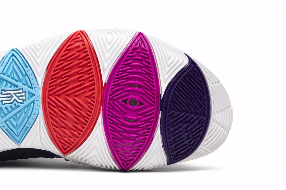 Nike Kyrie 5 Galaxy, view 6