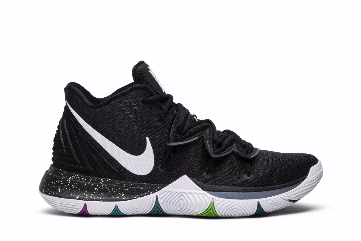 Nike Kyrie 5 Black Magic, view 2