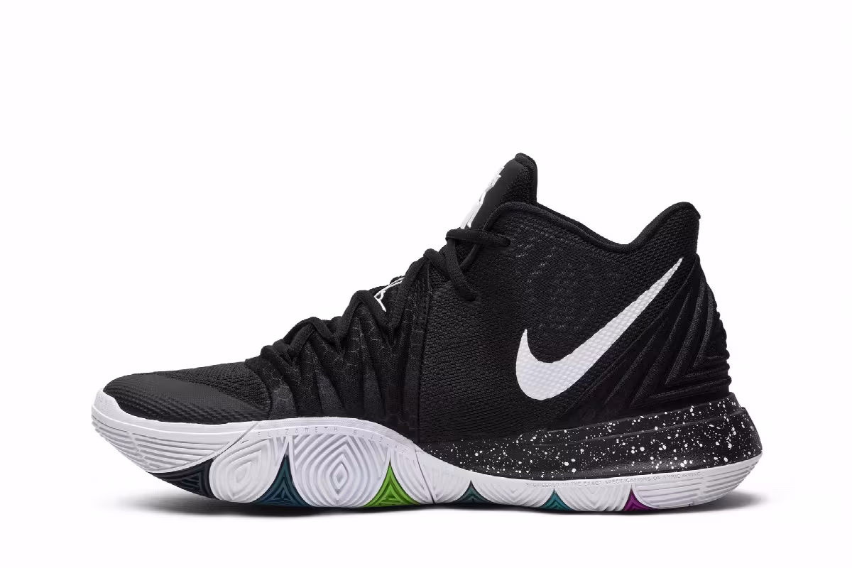 Nike Kyrie 5 Black Magic, view 4